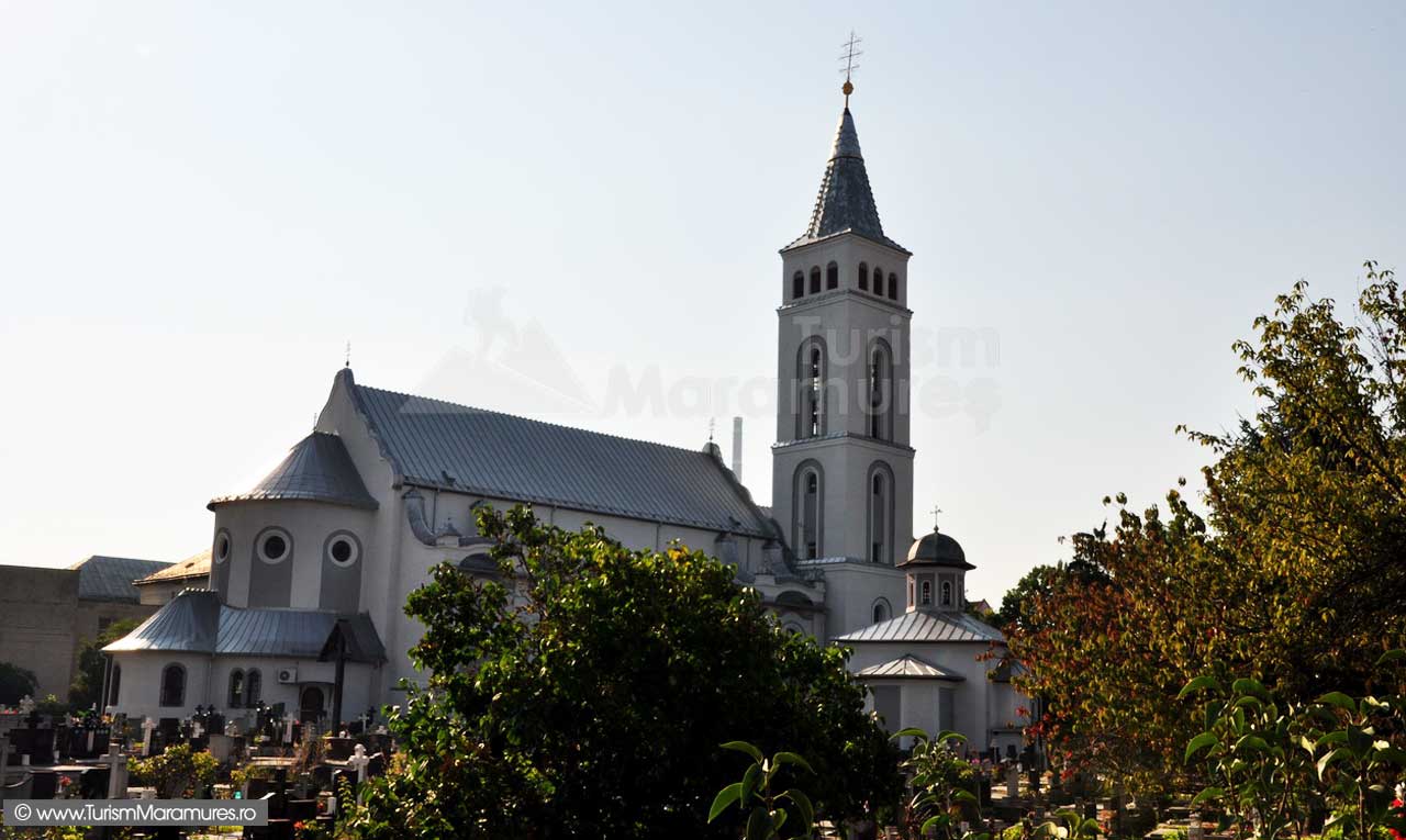 32-Catedrala-Adormirea-Maicii-Domnului-Baia-Mare.jpg